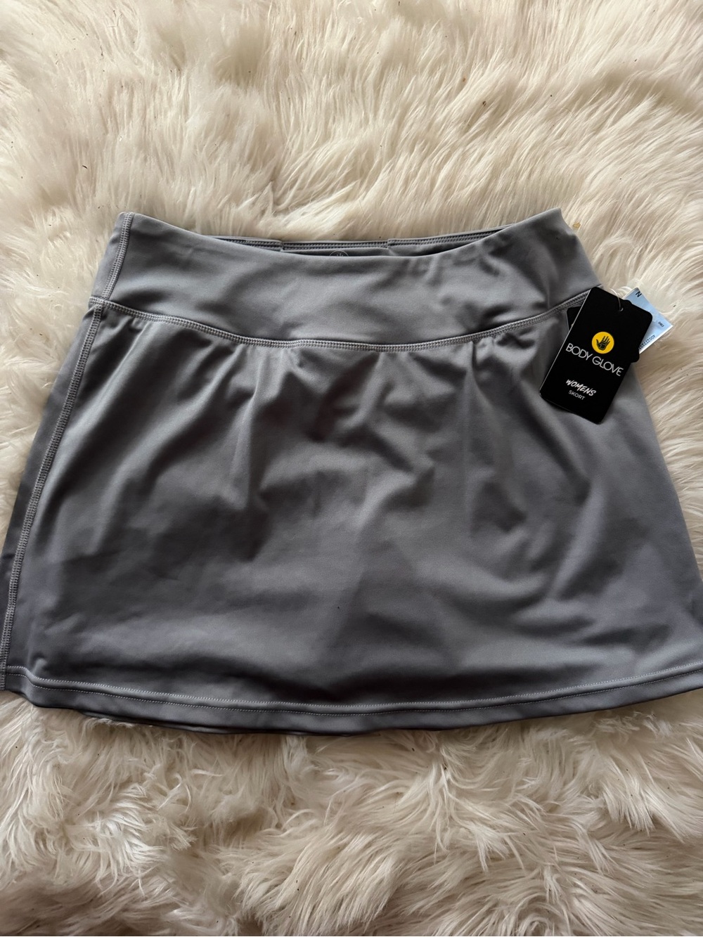 Body Glove women's gray athletic skort. Sz L. NEW